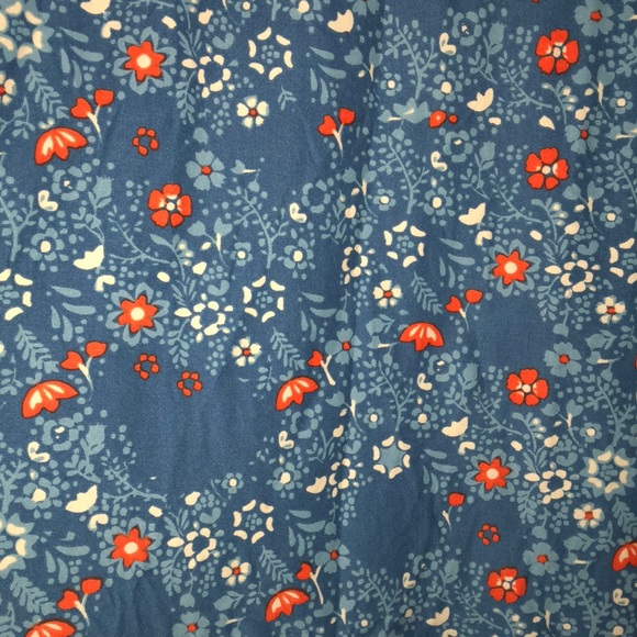 Lularoe classic tee - Picture 2 of 3